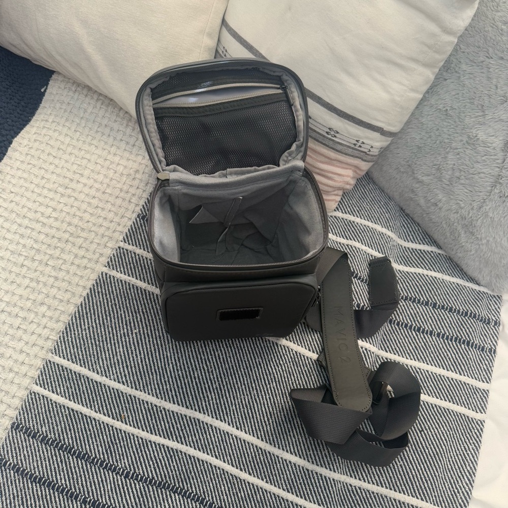 DJI Drone Travel Bag Mavic 2 with Shoulder Strap (Carrying Case) - Picture 3 of 5